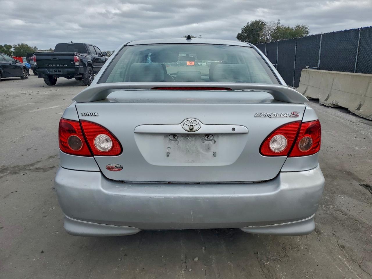 2005 TOYOTA COROLLA CE photo 6