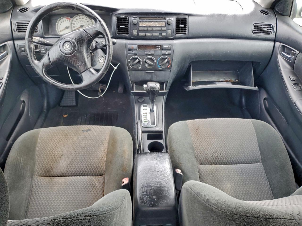 2005 TOYOTA COROLLA CE photo 8