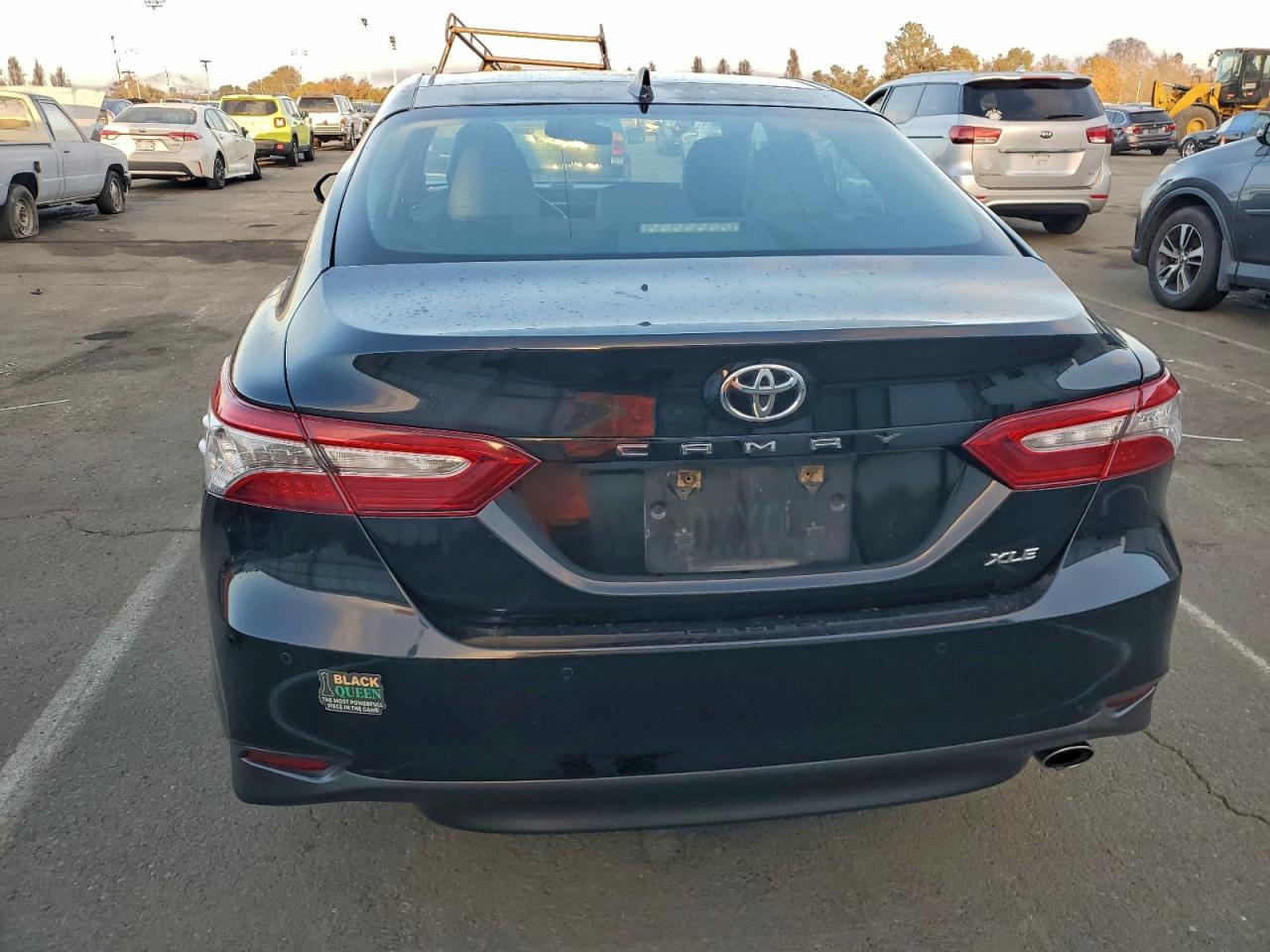 2018 TOYOTA CAMRY L photo 6