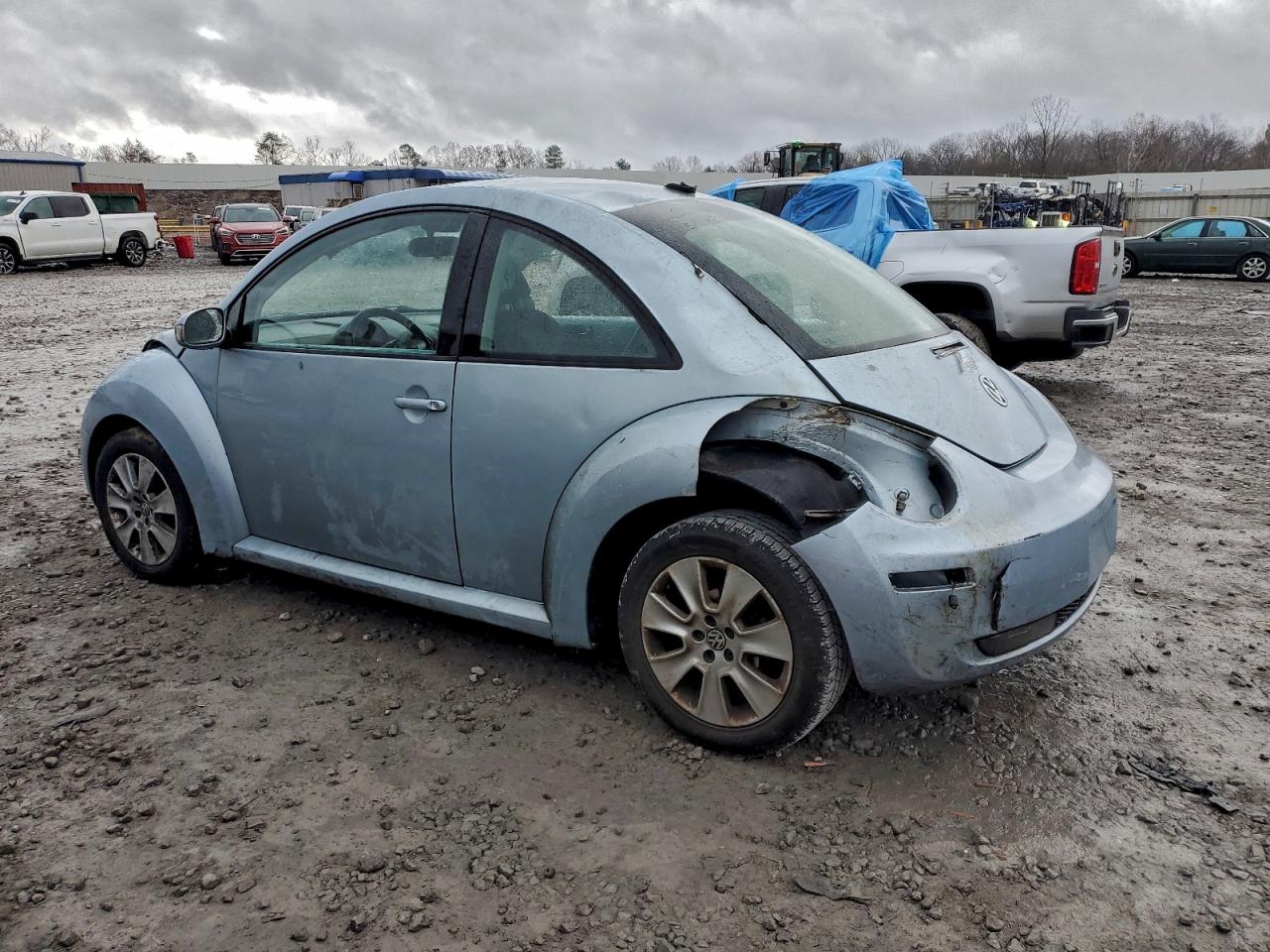 2010 VOLKSWAGEN NEW BEETLE photo 2
