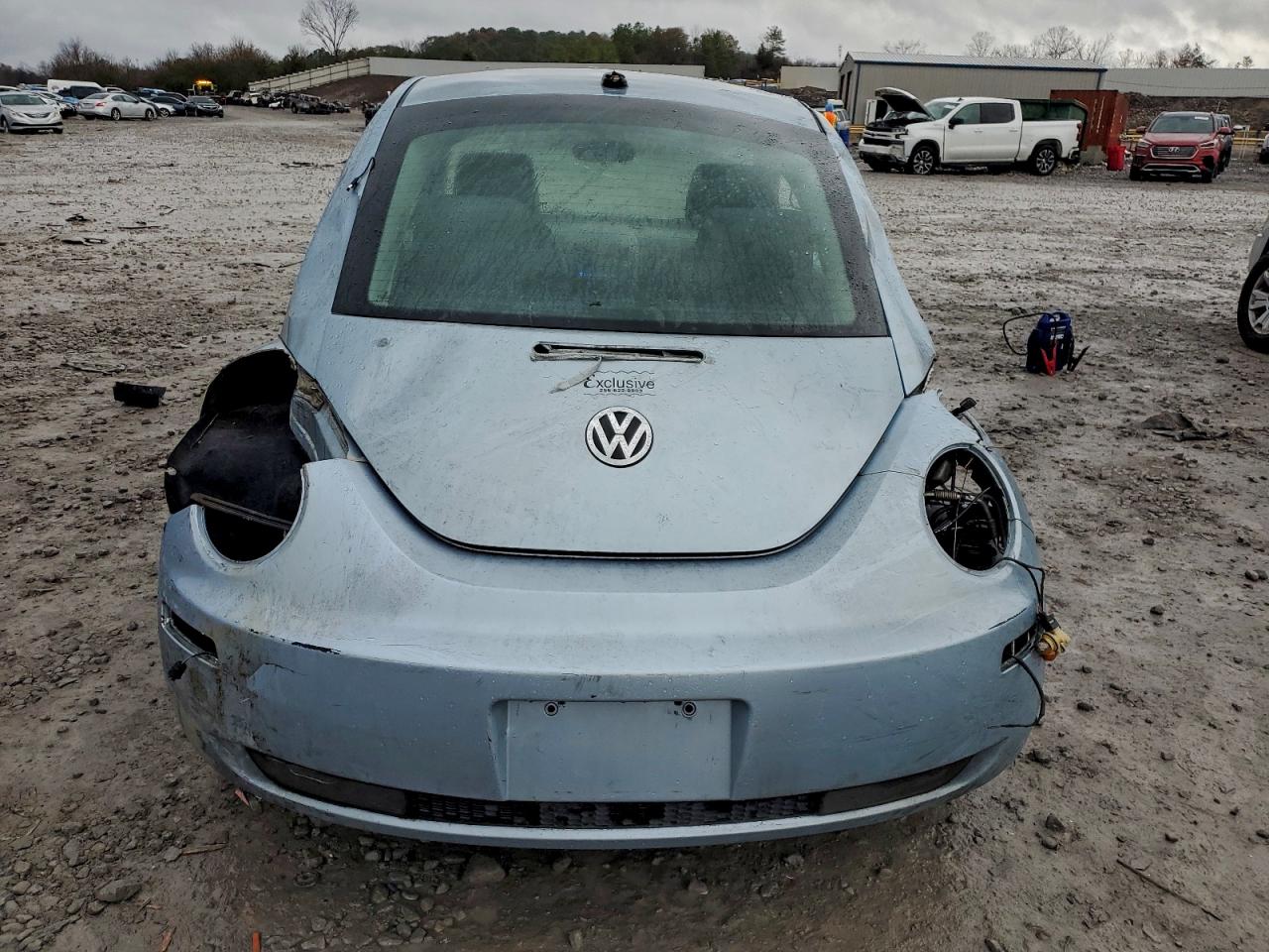 2010 VOLKSWAGEN NEW BEETLE photo 6