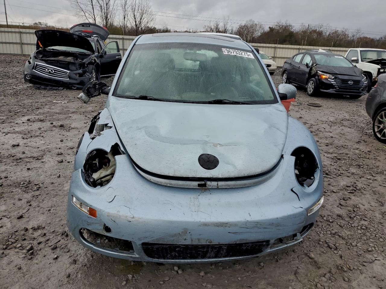 2010 VOLKSWAGEN NEW BEETLE photo 5