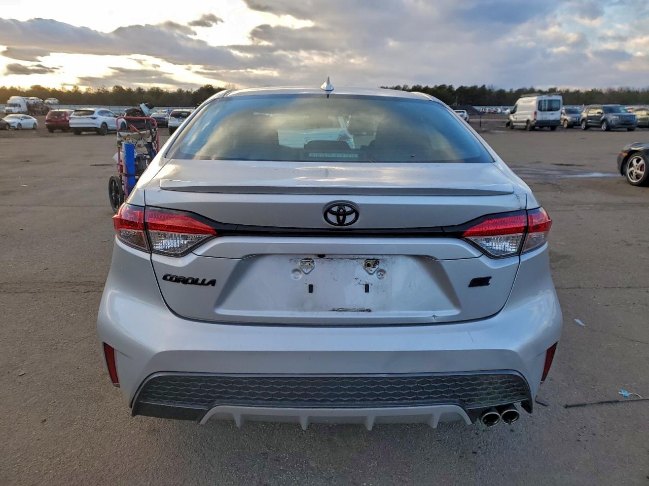 2020 TOYOTA COROLLA SE photo 6