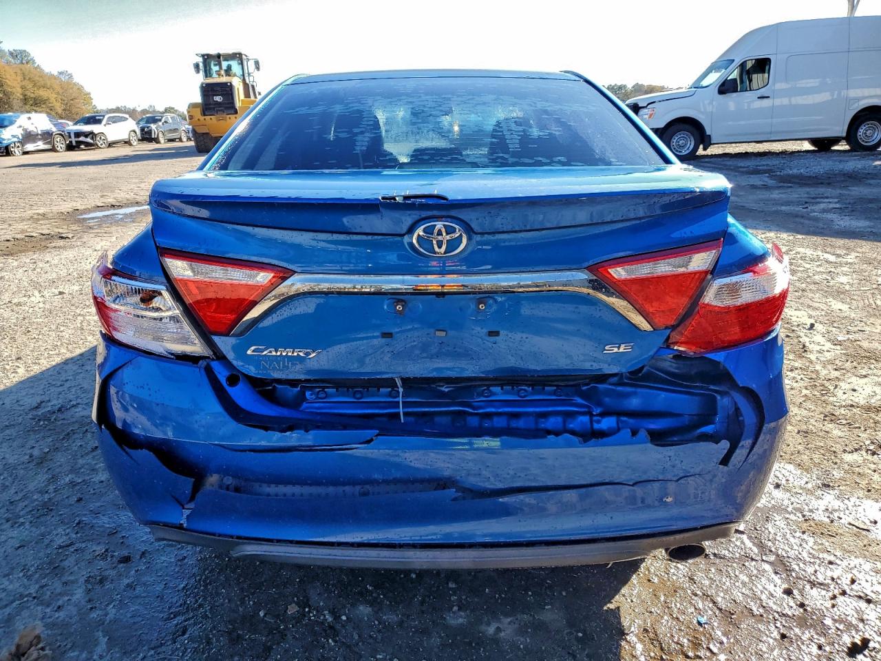 2017 TOYOTA CAMRY LE photo 6