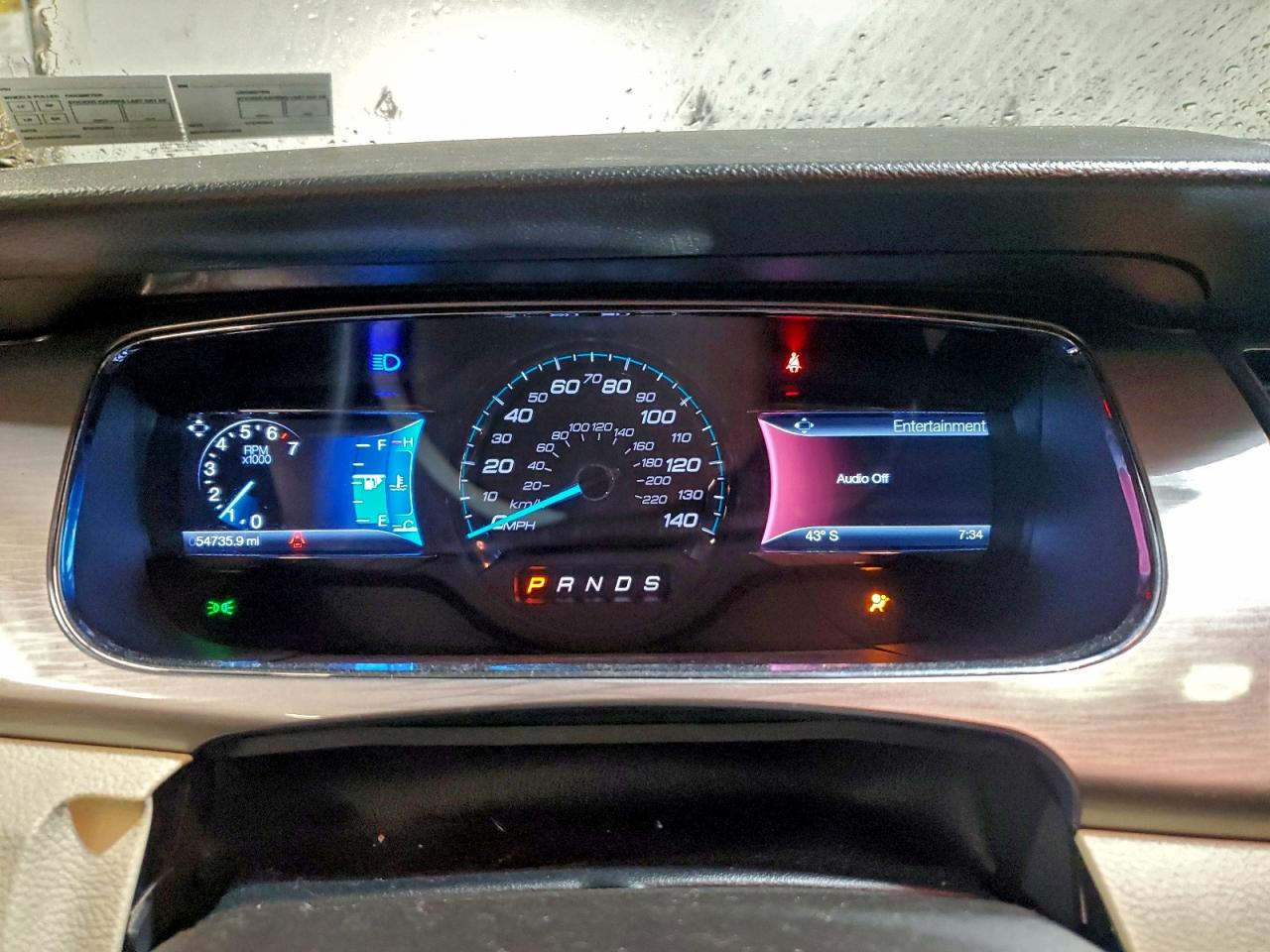 2015 FORD TAURUS SEL photo 9