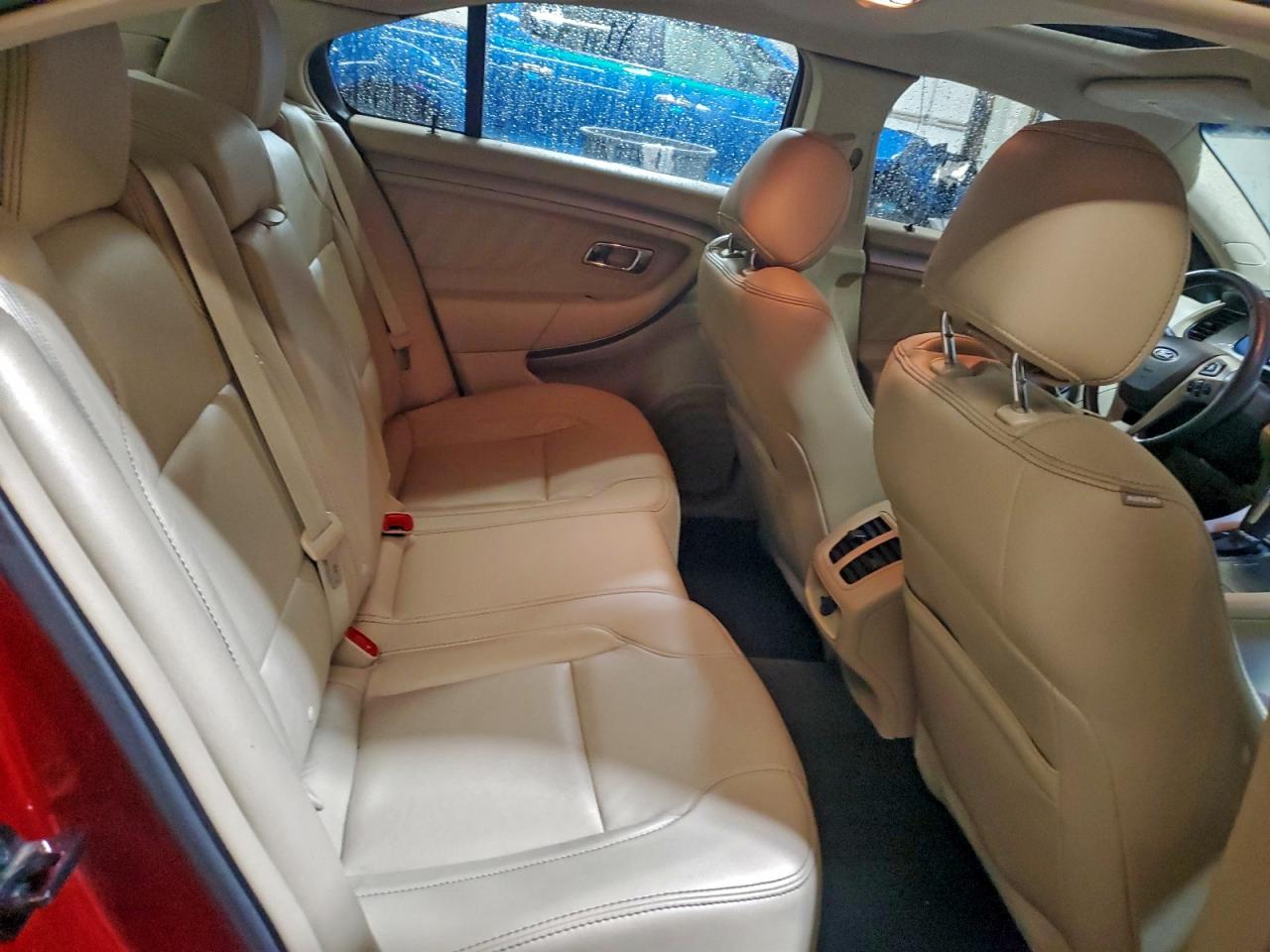 2015 FORD TAURUS SEL photo 10
