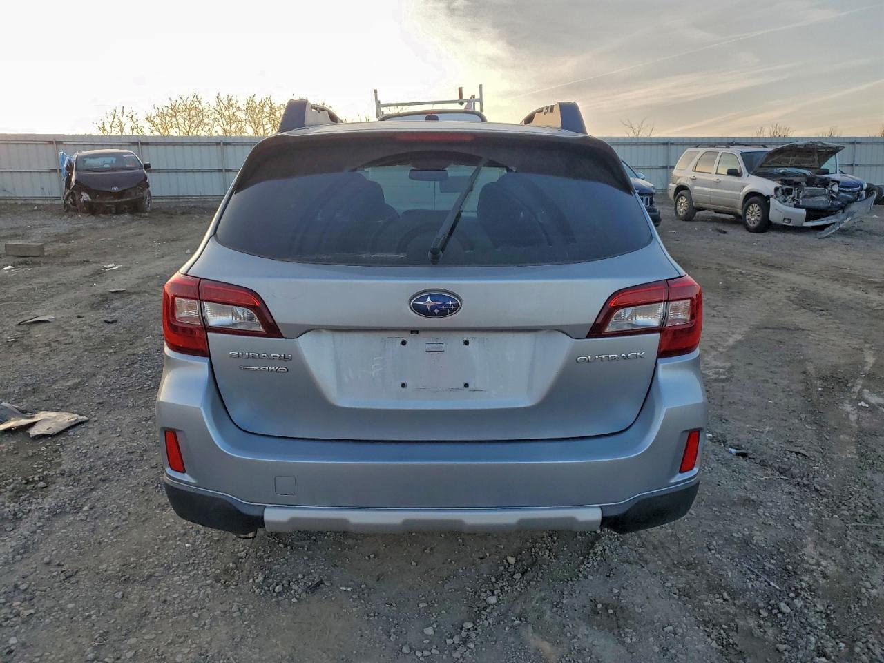 2015 SUBARU OUTBACK 2.5I PREMIUM photo 6