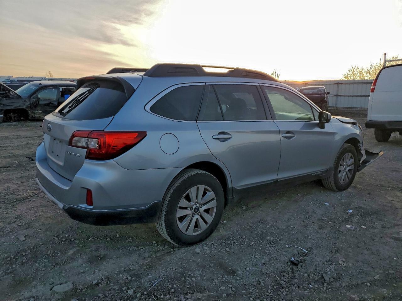 2015 SUBARU OUTBACK 2.5I PREMIUM photo 3