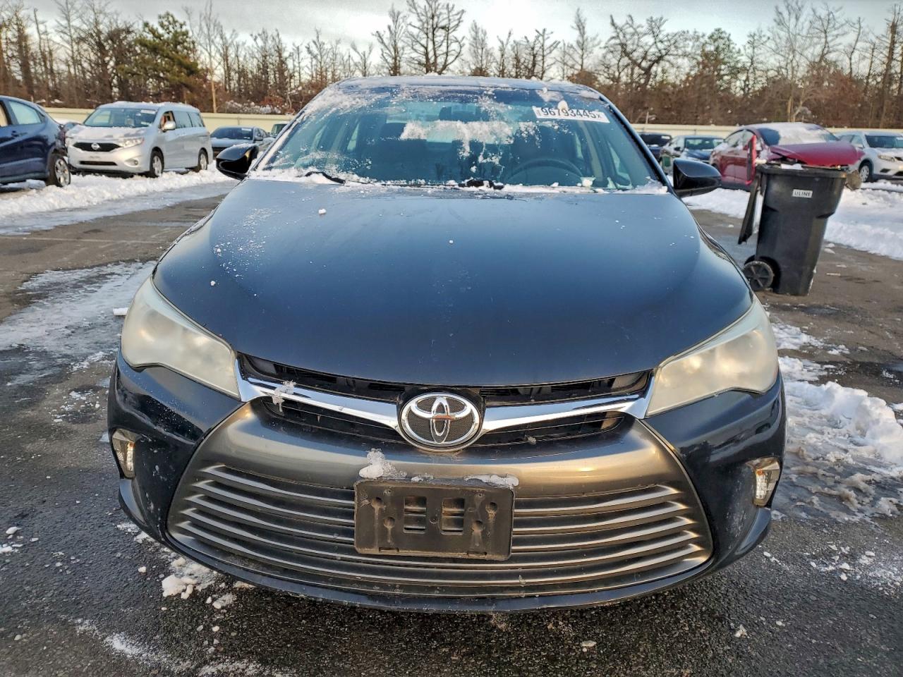 2016 TOYOTA CAMRY LE photo 5