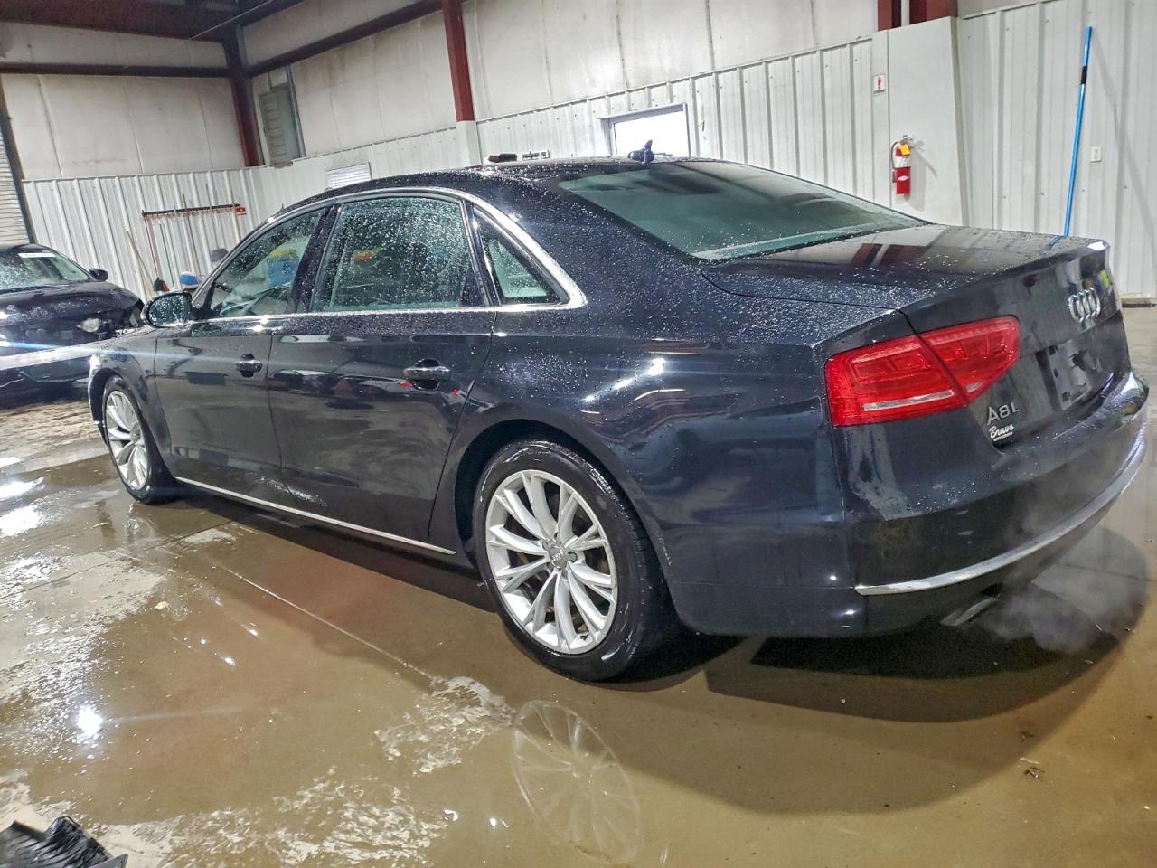 2013 AUDI A8 L QUATTRO photo 2