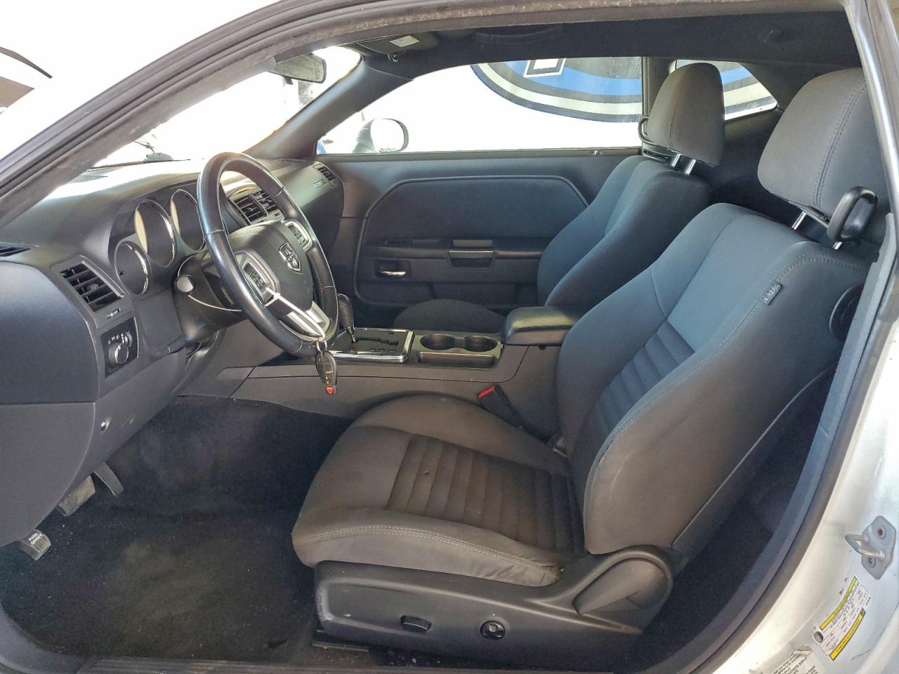 2012 DODGE CHALLENGER SXT photo 7