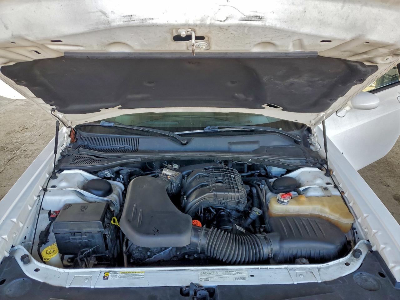 2012 DODGE CHALLENGER SXT photo 11