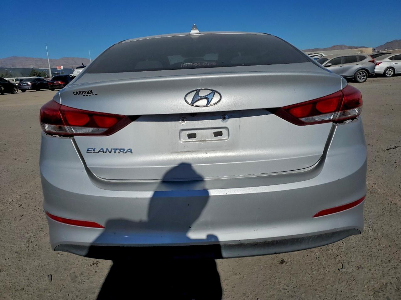 2017 HYUNDAI ELANTRA SE photo 6