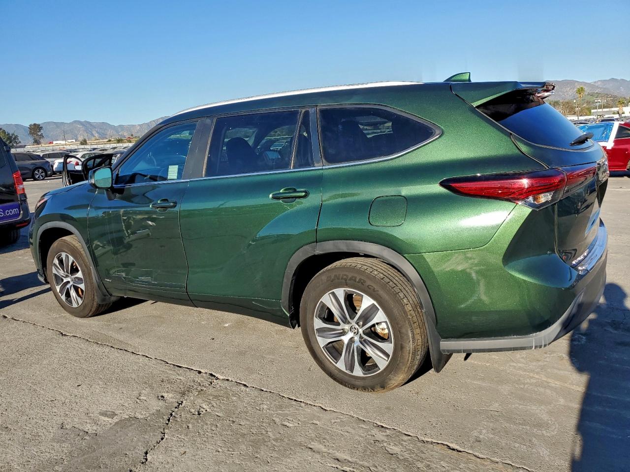2023 TOYOTA HIGHLANDER HYBRID XLE photo 2