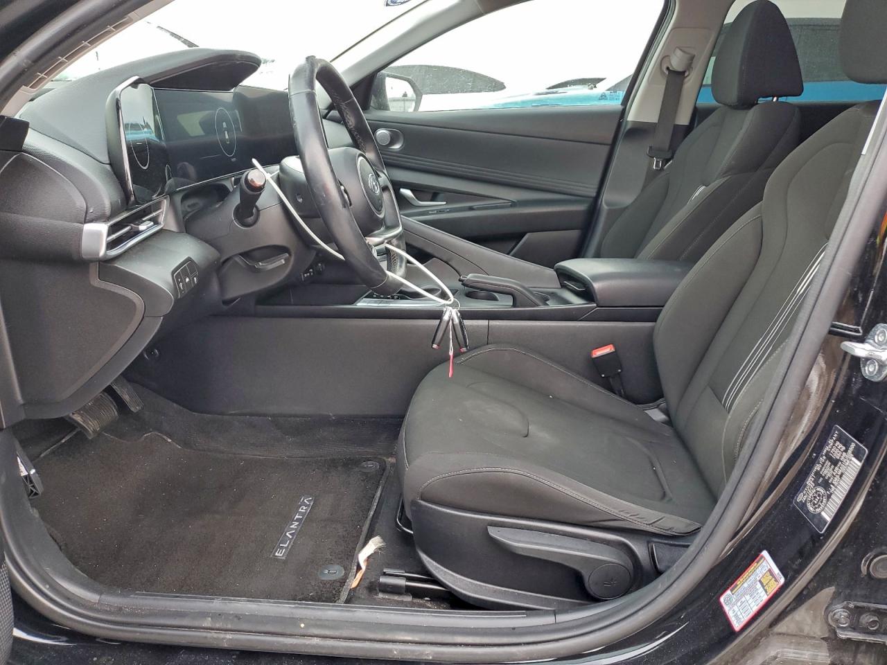 2023 HYUNDAI ELANTRA SEL photo 7