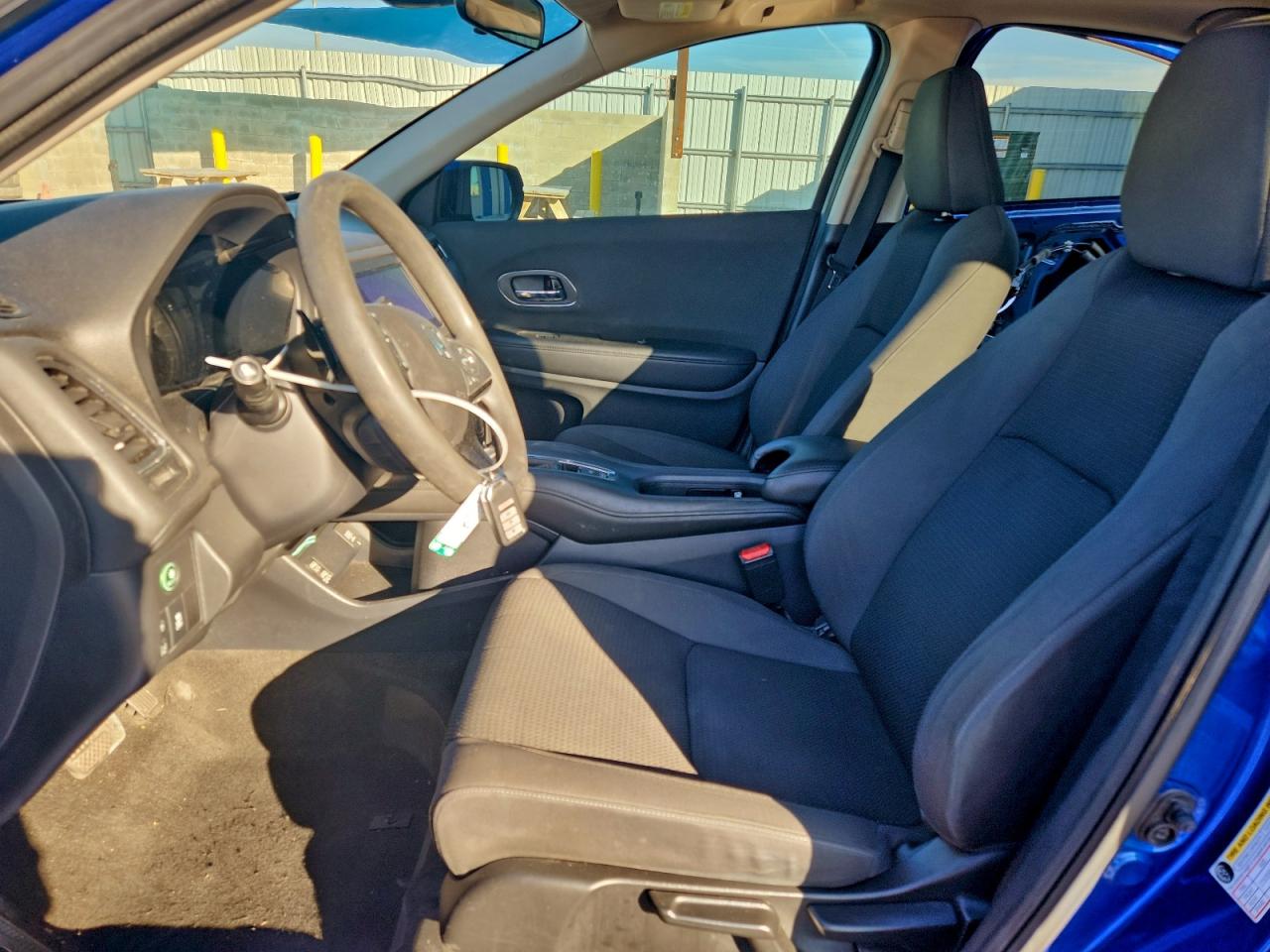 2021 HONDA HR-V EX photo 7
