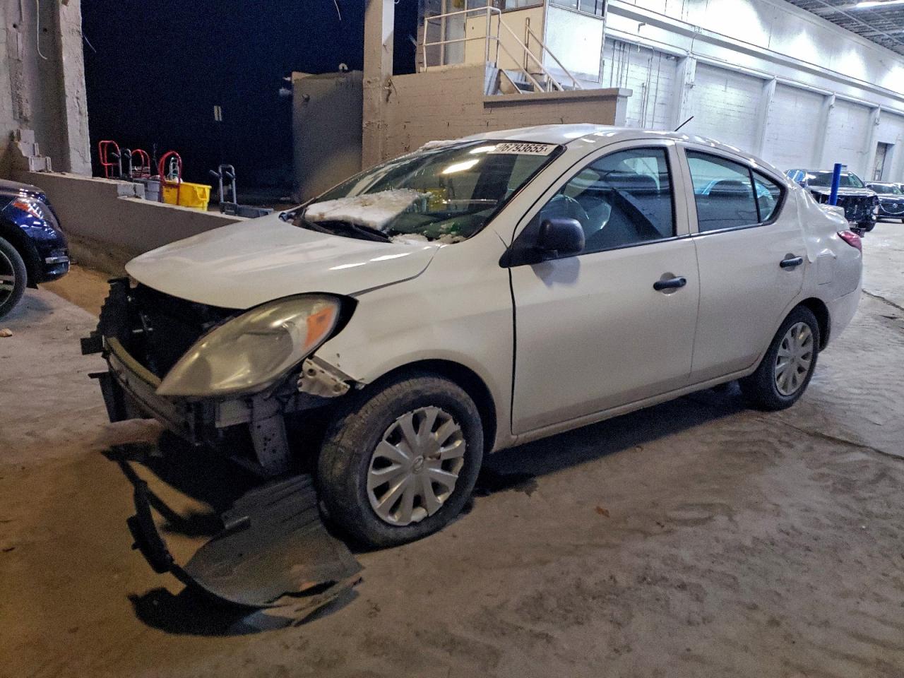 2014 NISSAN VERSA