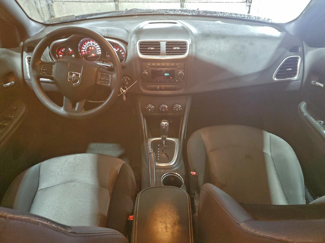 2014 DODGE AVENGER SE photo 8