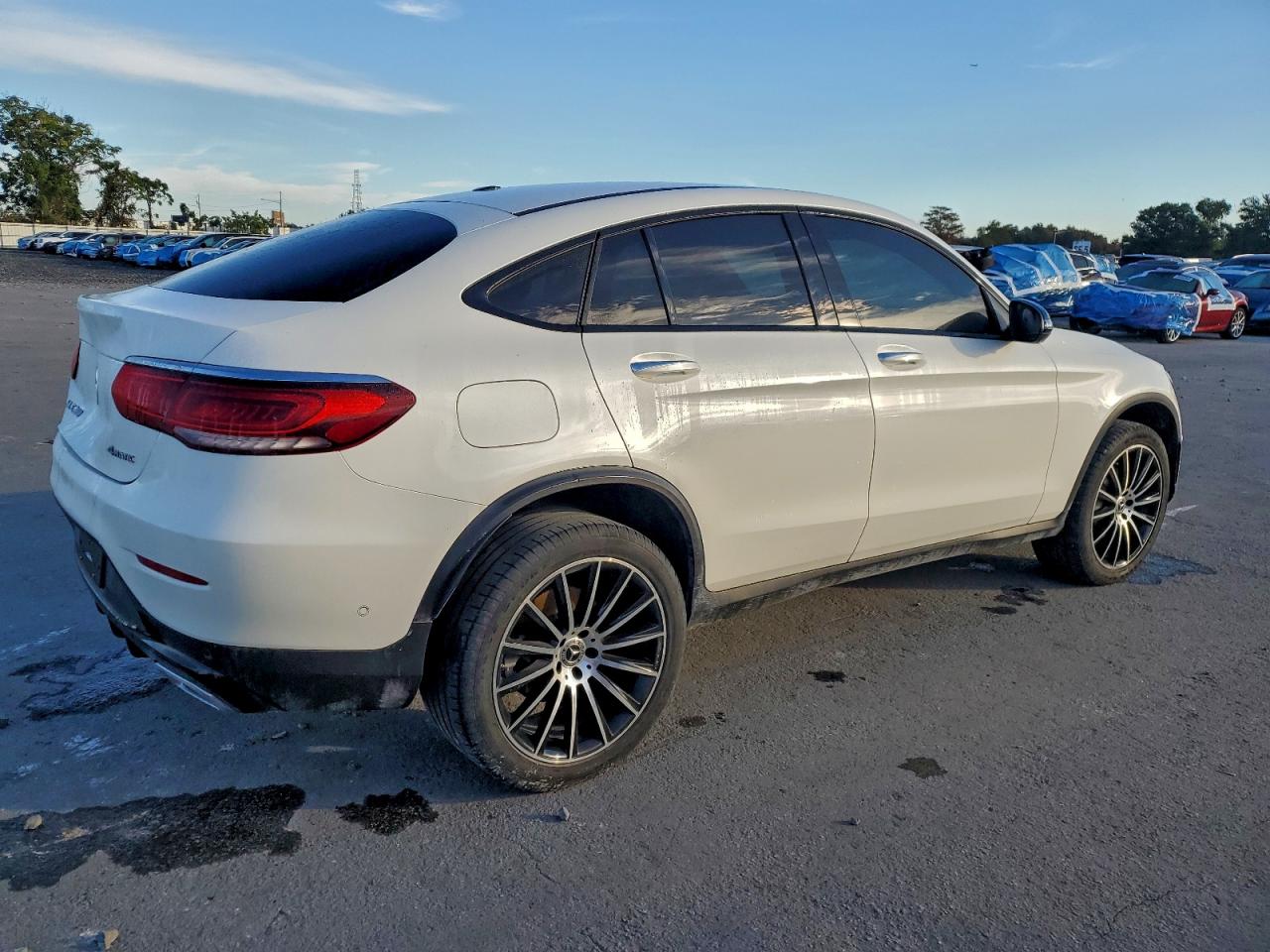 2021 MERCEDES-BENZ GLC COUPE 300 4MATIC photo 3