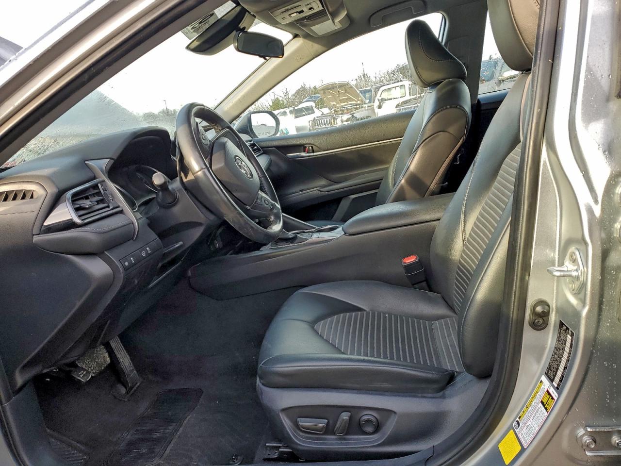 2023 TOYOTA CAMRY SE NIGHT SHADE photo 7