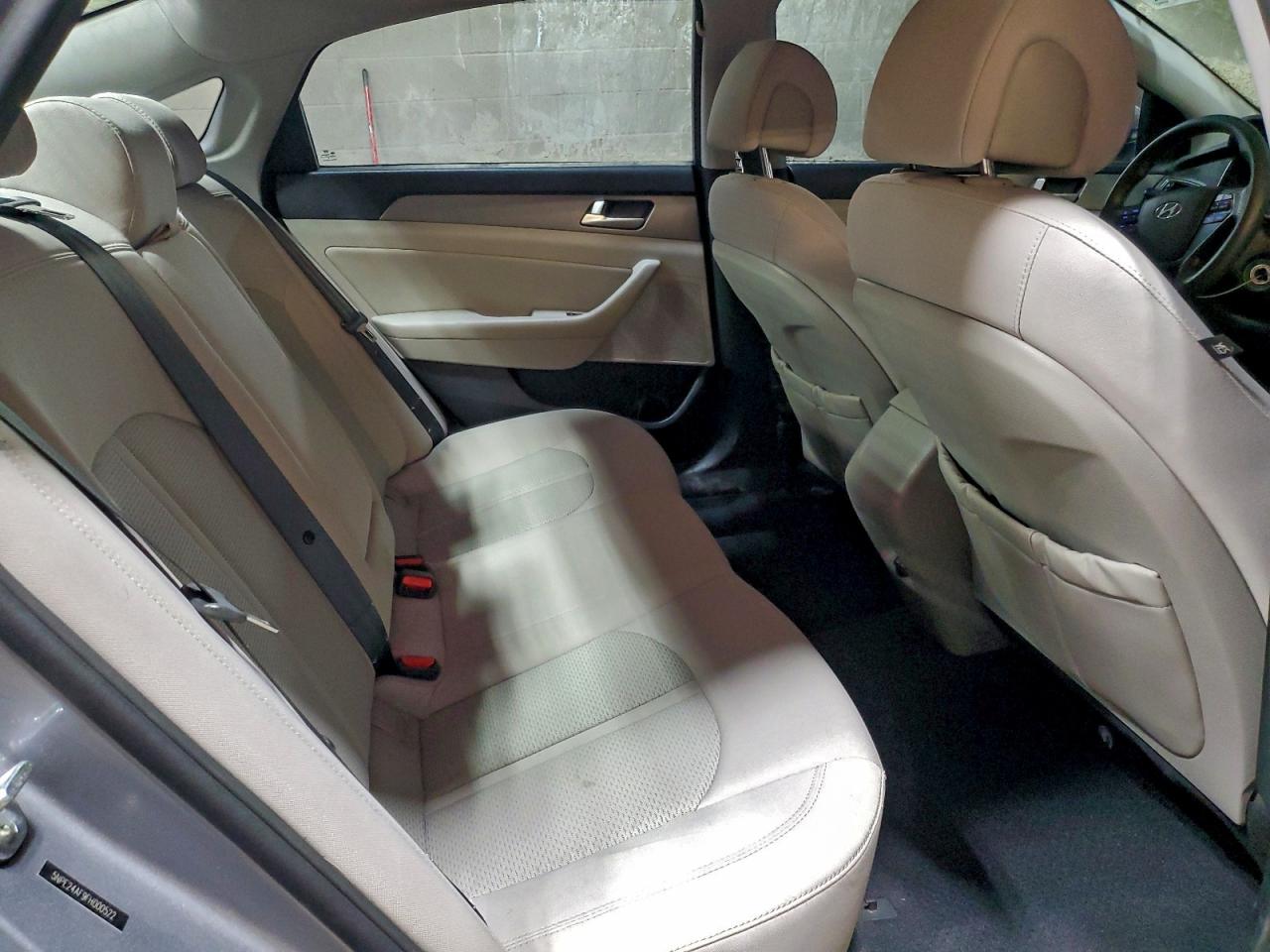 2015 HYUNDAI SONATA SE photo 10