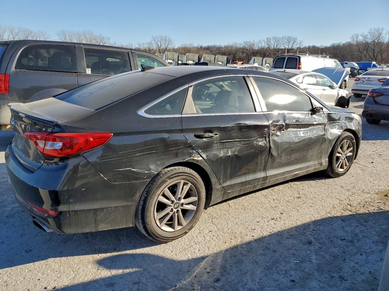 2017 HYUNDAI SONATA SE photo 3