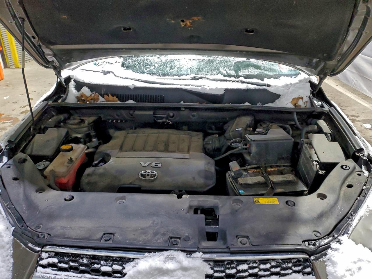 2012 TOYOTA RAV4 LIMITED photo 12