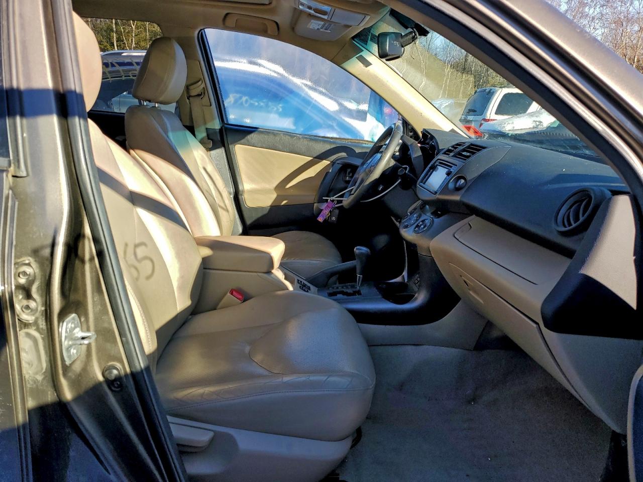 2012 TOYOTA RAV4 LIMITED photo 7