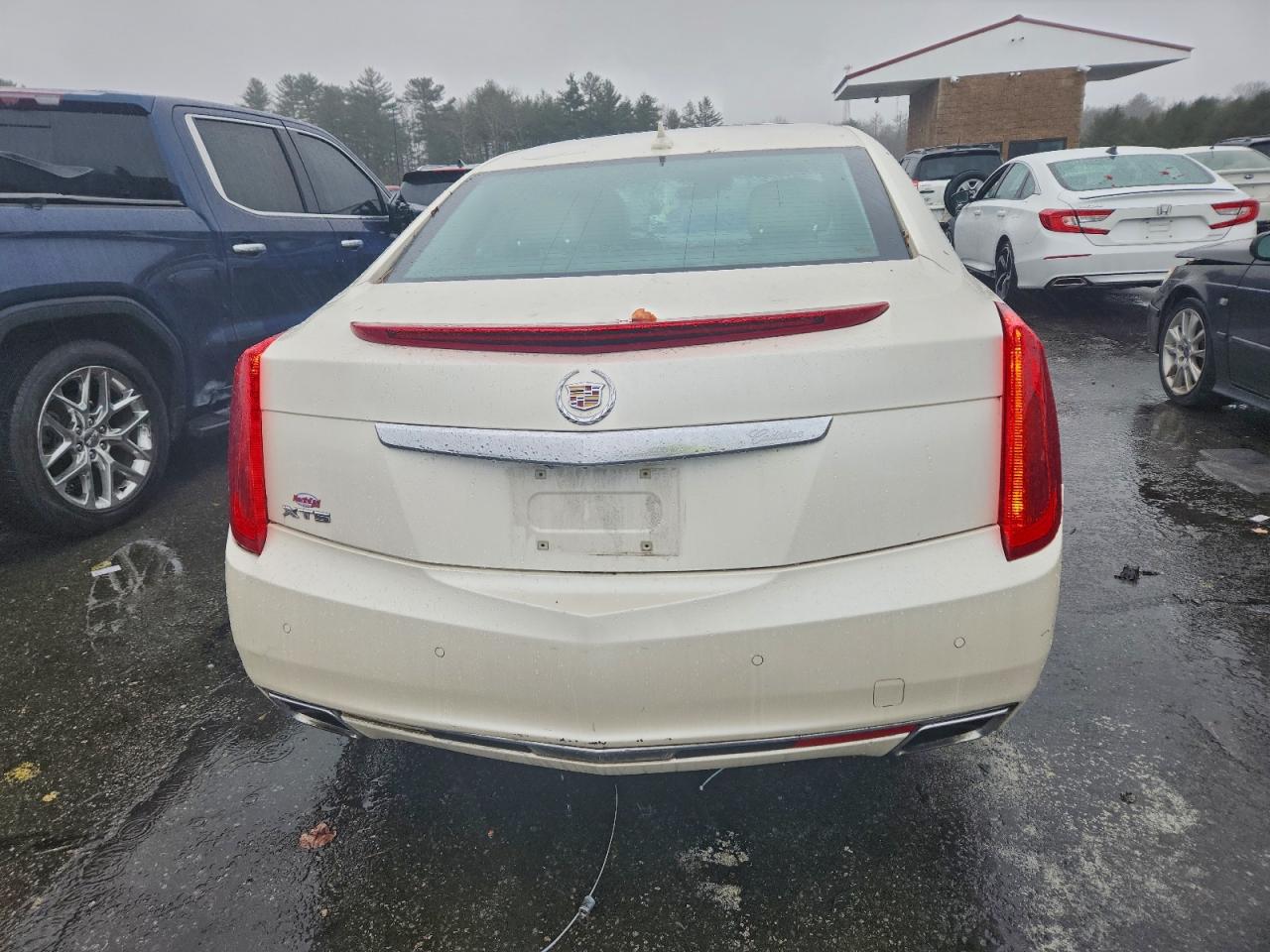 2014 CADILLAC XTS LUXURY COLLECTION photo 6