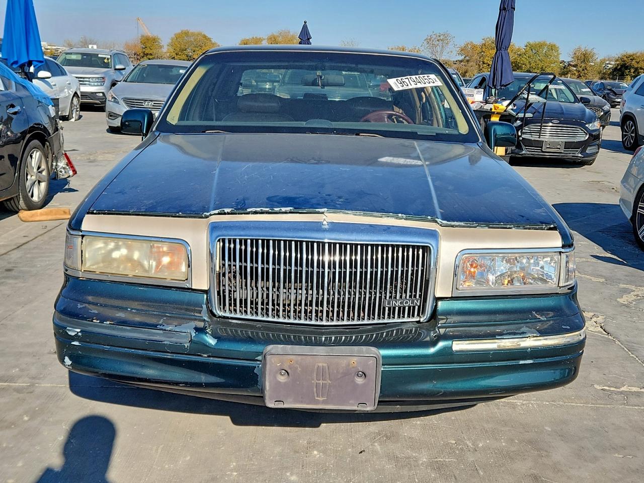 1996 LINCOLN TOWN CAR SIGNATURE photo 5
