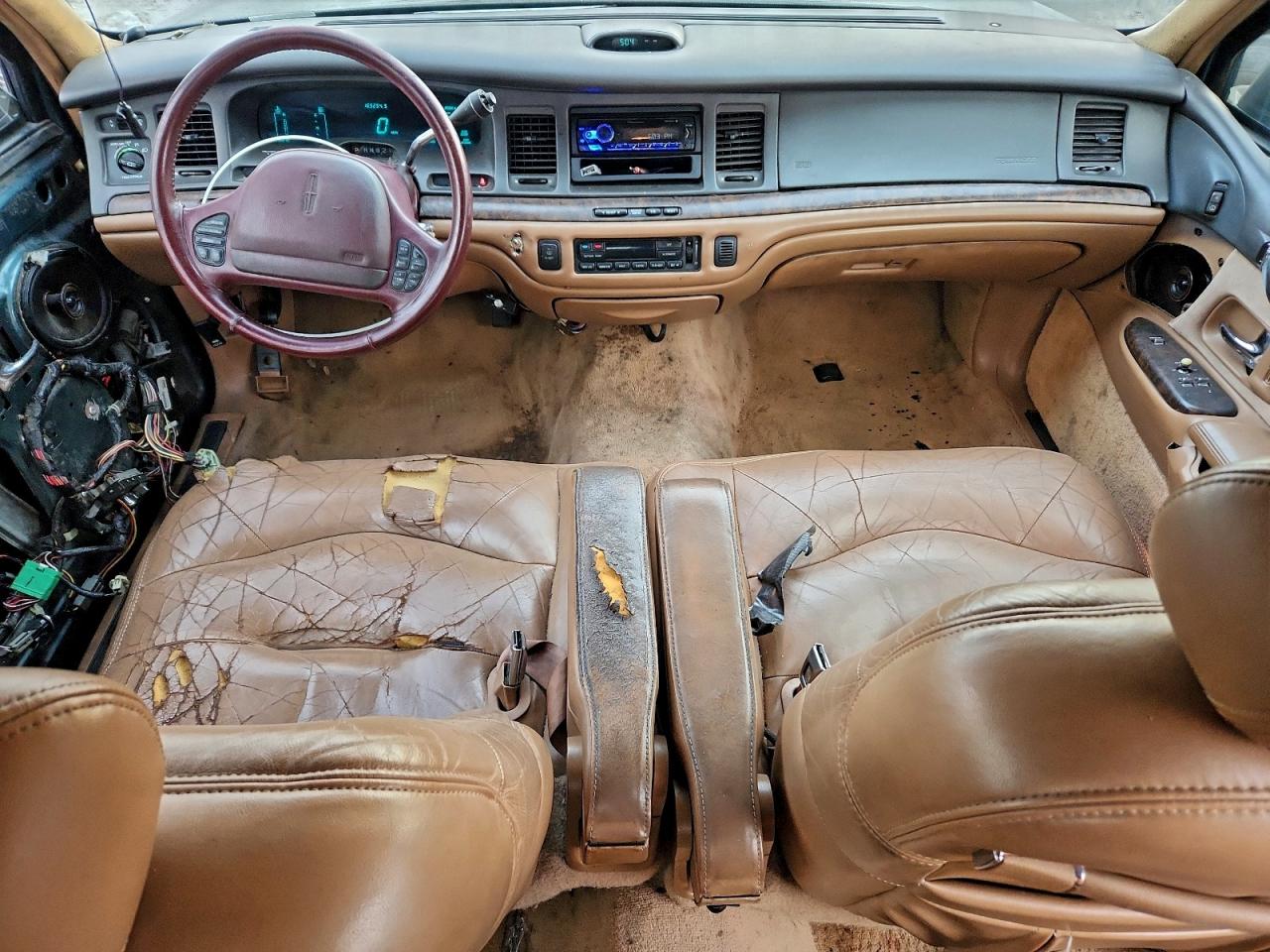 1996 LINCOLN TOWN CAR SIGNATURE photo 8