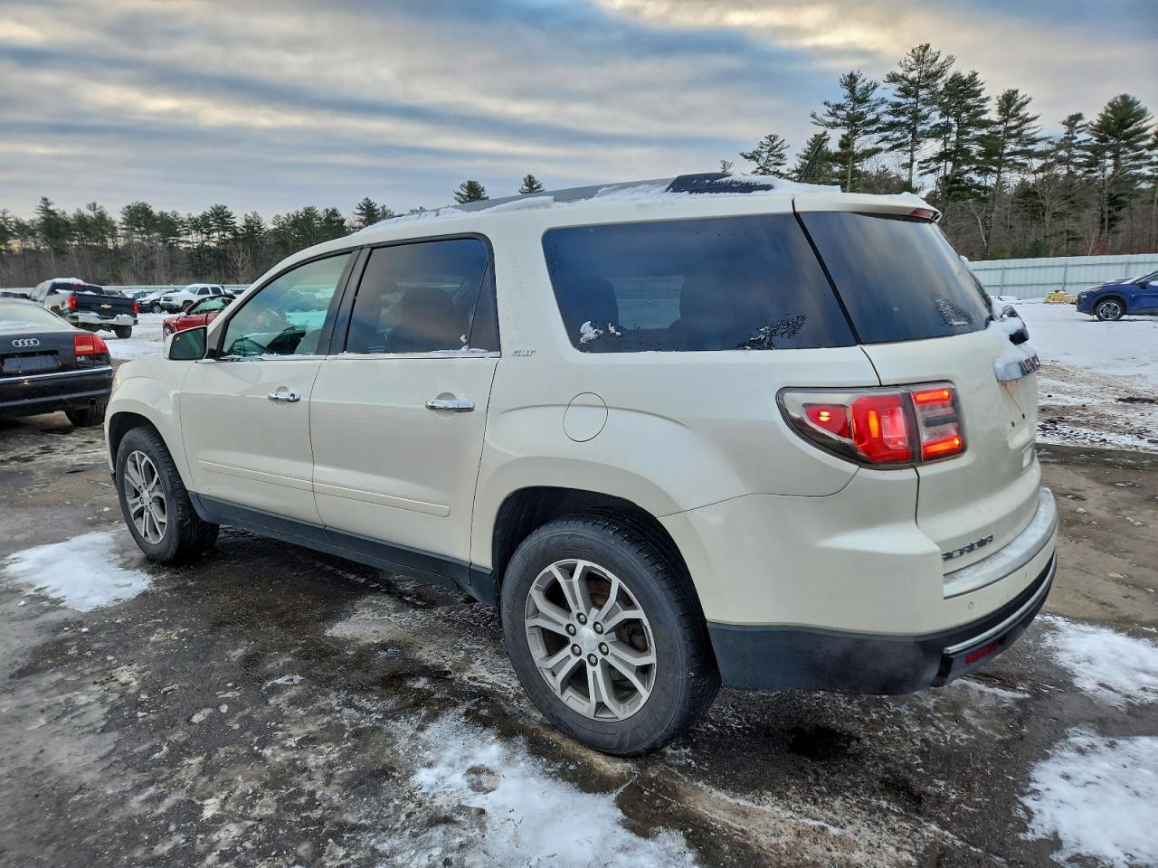 2014 GMC ACADIA SLT-2 photo 2