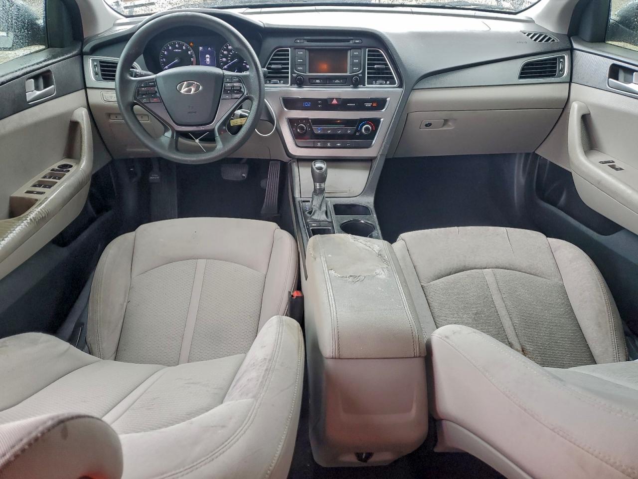 2015 HYUNDAI SONATA SE photo 8