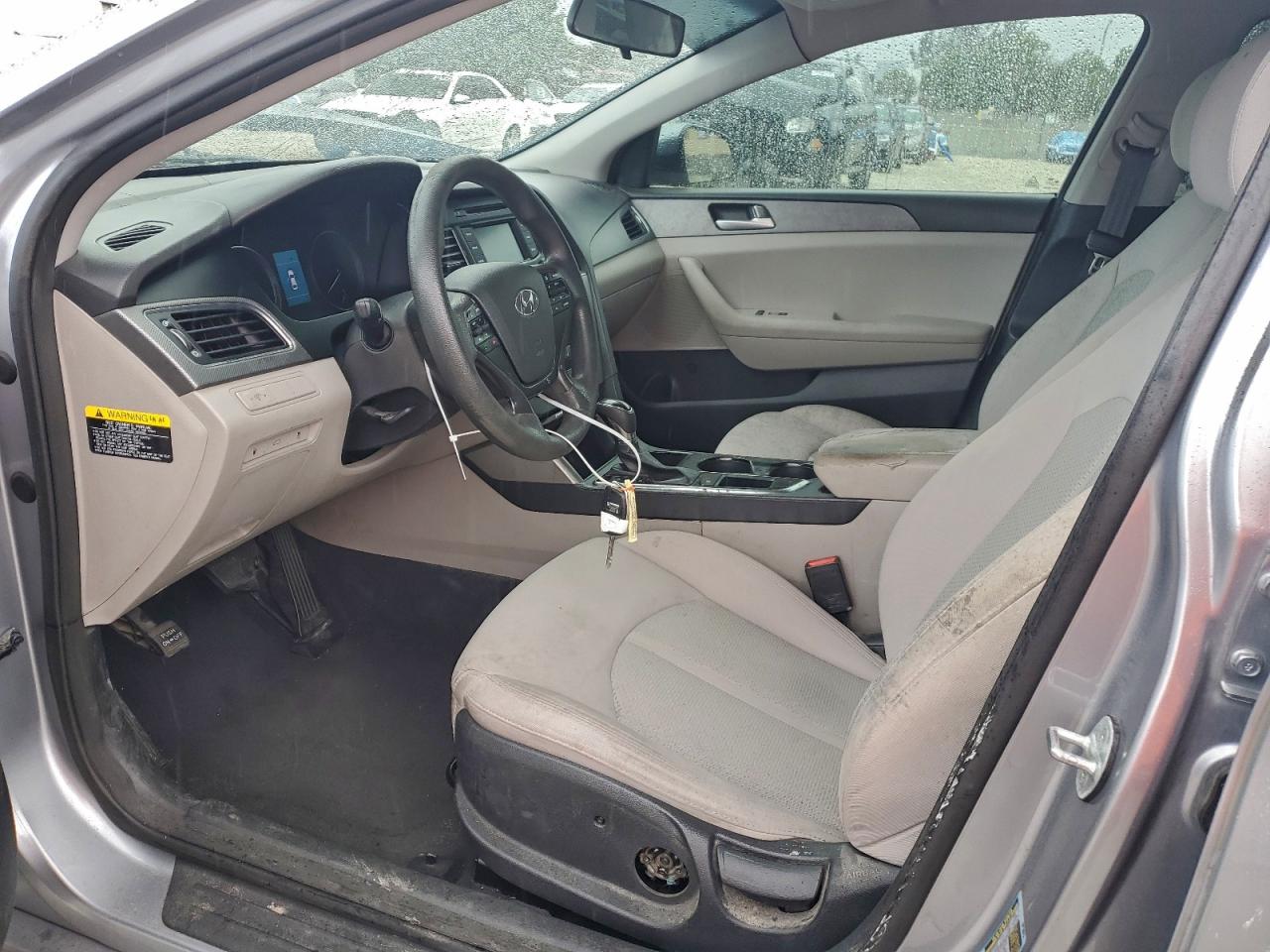 2015 HYUNDAI SONATA SE photo 7