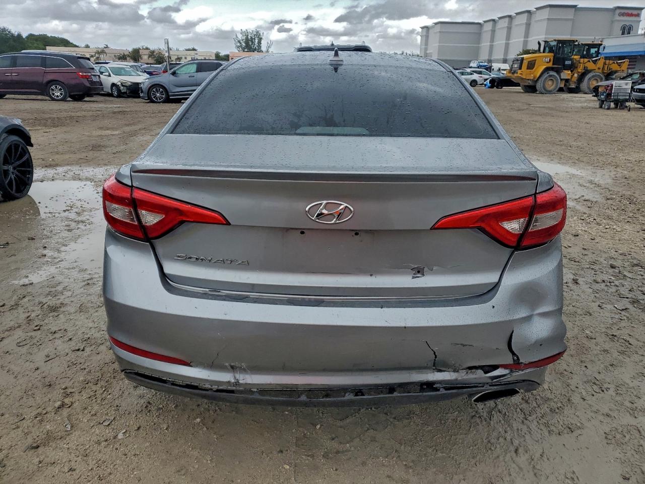 2015 HYUNDAI SONATA SE photo 6