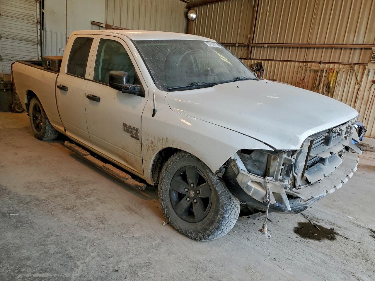 2019 RAM 1500 CLASSIC TRADESMAN photo 4