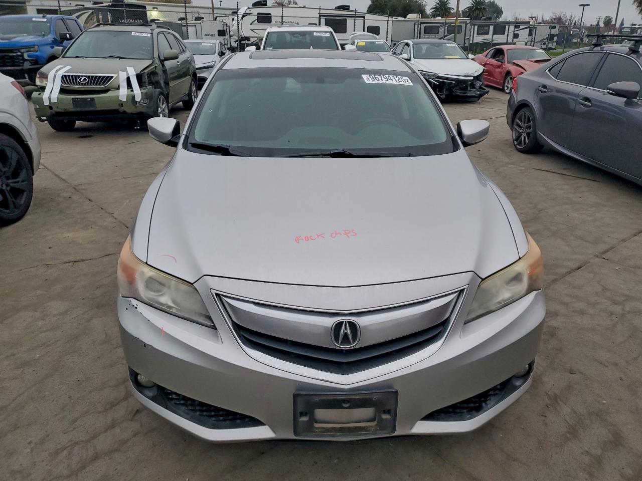 2013 ACURA ILX 20 TECH photo 5