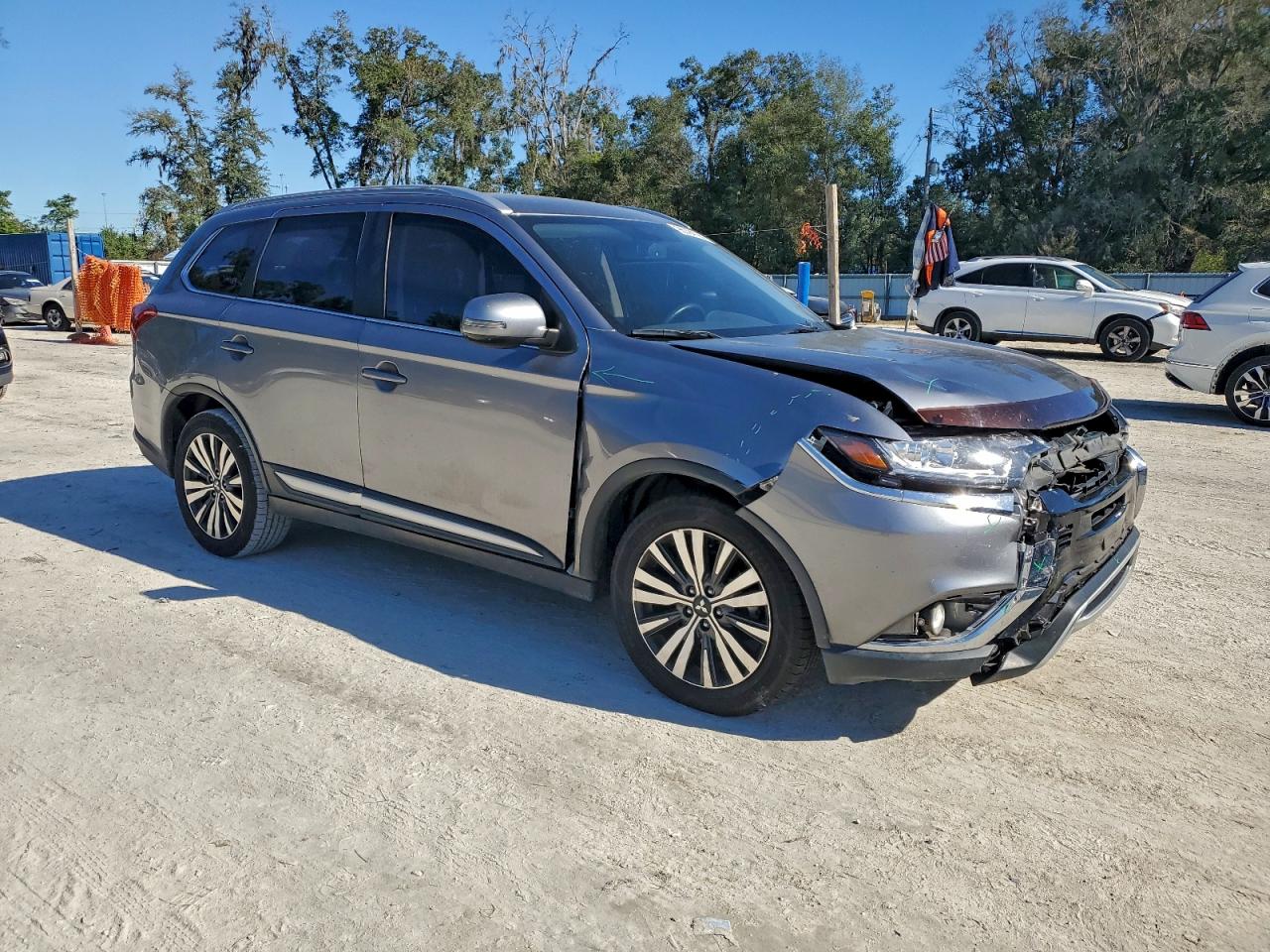 2019 MITSUBISHI OUTLANDER SE photo 4