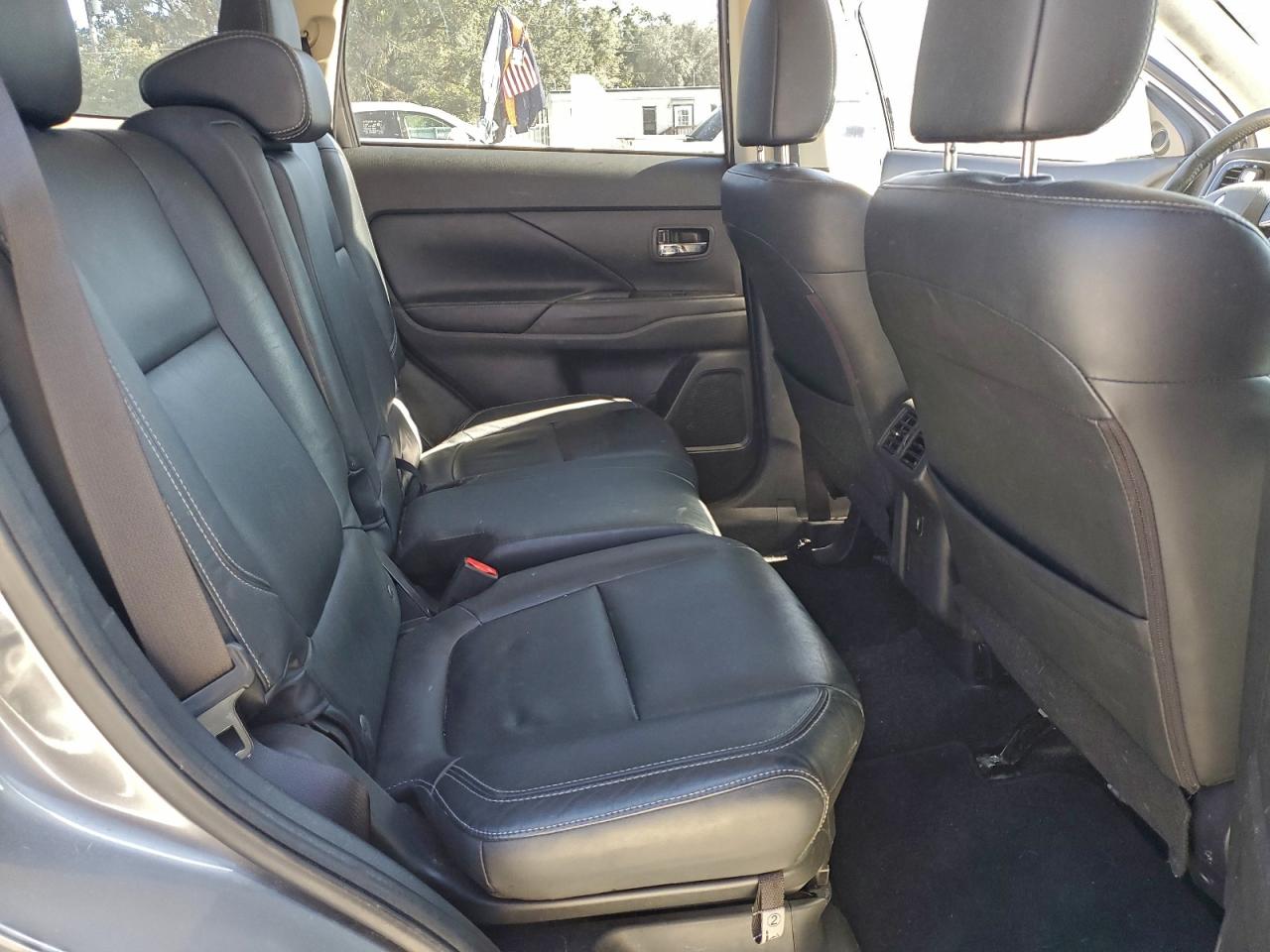 2019 MITSUBISHI OUTLANDER SE photo 11