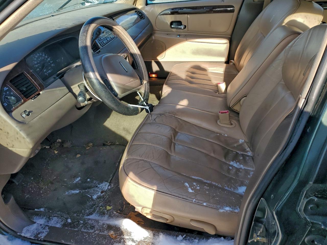 1998 LINCOLN TOWN CAR EXECUTIVE photo 7