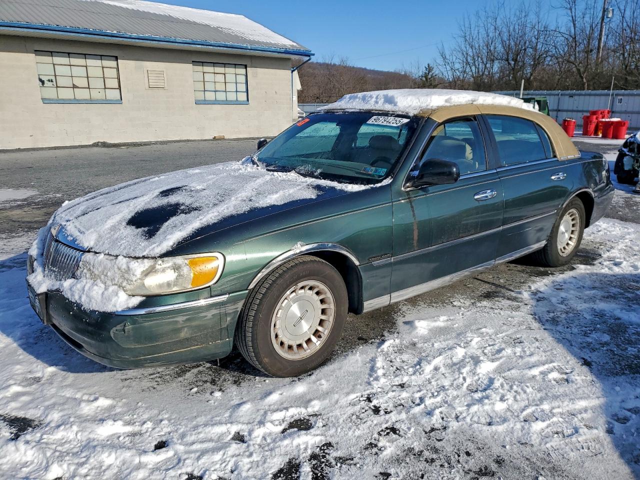 1998 LINCOLN TOWN CAR