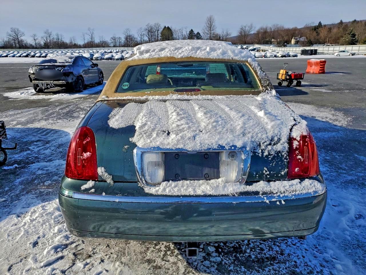 1998 LINCOLN TOWN CAR EXECUTIVE photo 6