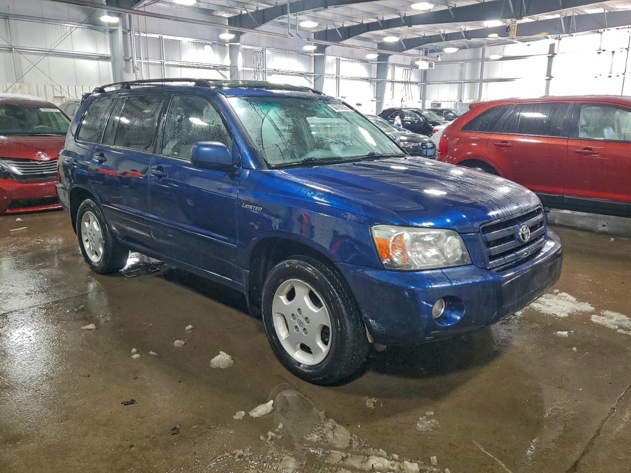 2004 TOYOTA HIGHLANDER photo 4