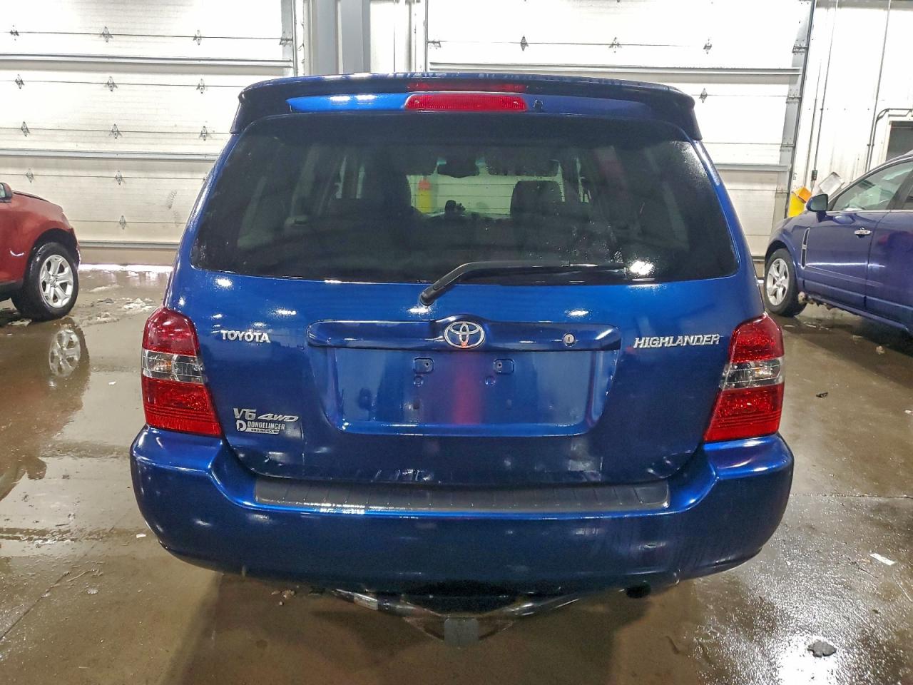2004 TOYOTA HIGHLANDER photo 6