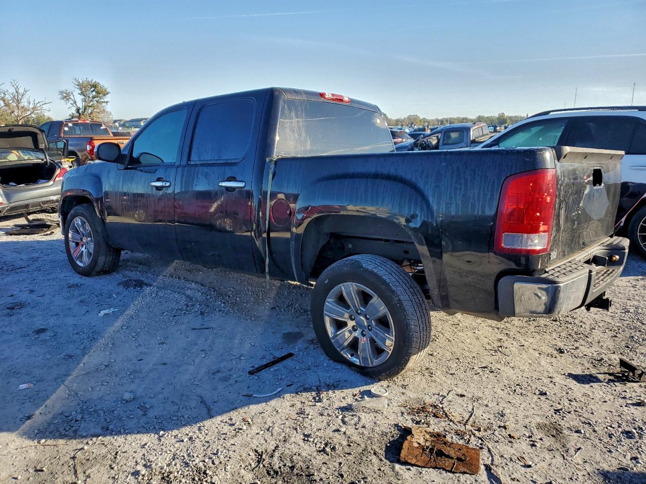 2010 GMC SIERRA C1500 SLE photo 2