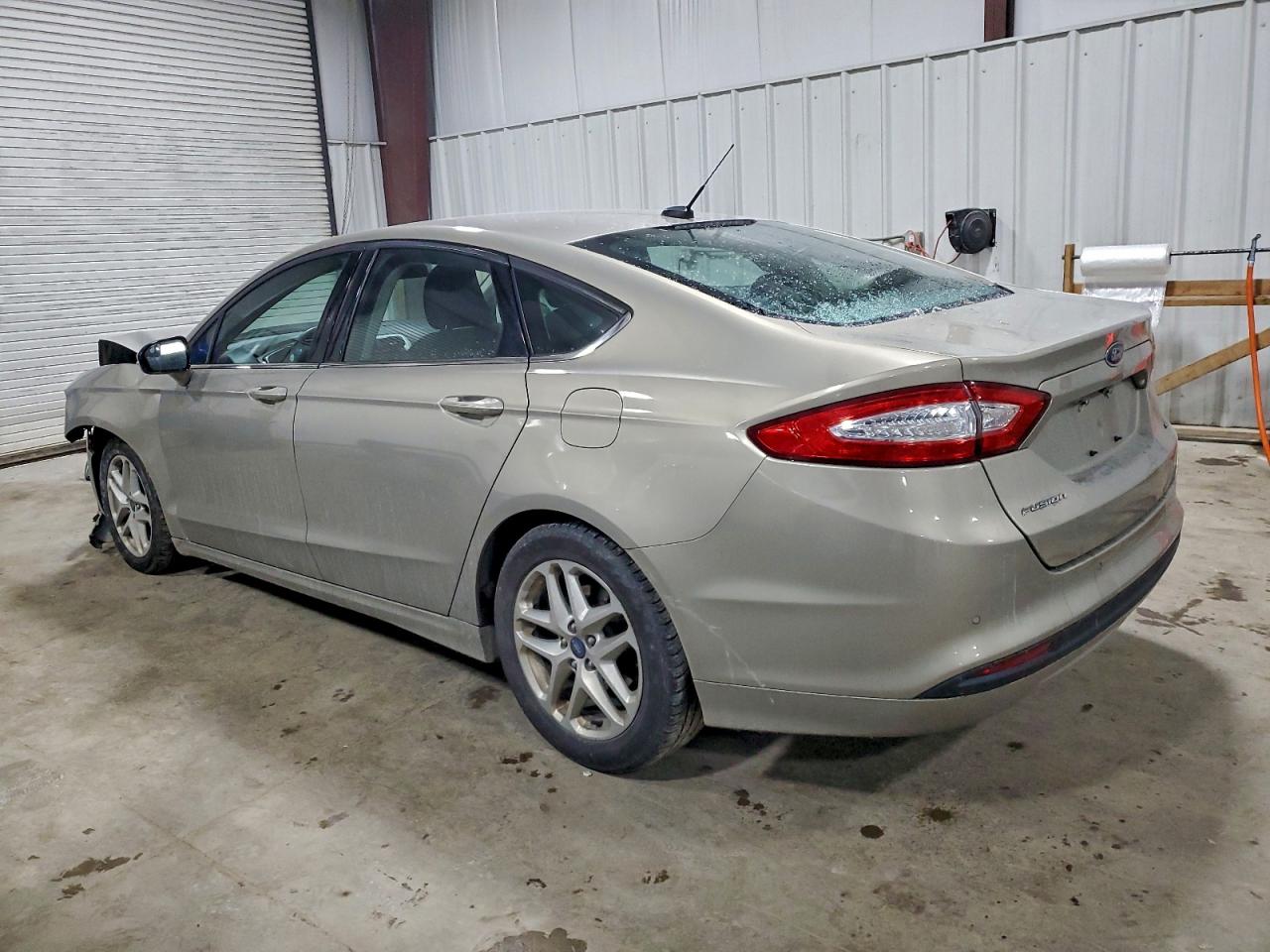2016 FORD FUSION SE photo 2