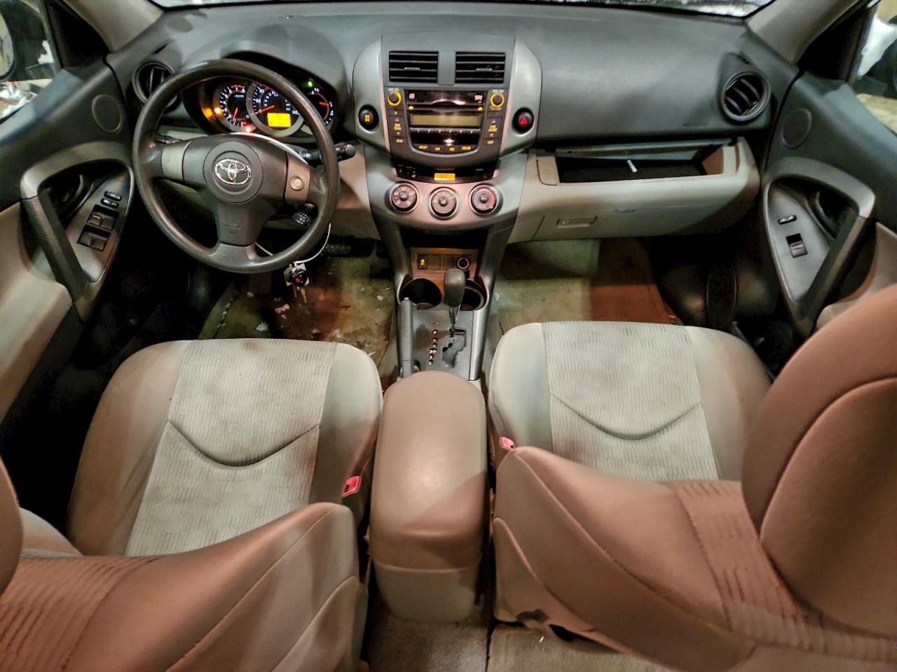 2010 TOYOTA RAV4 photo 8