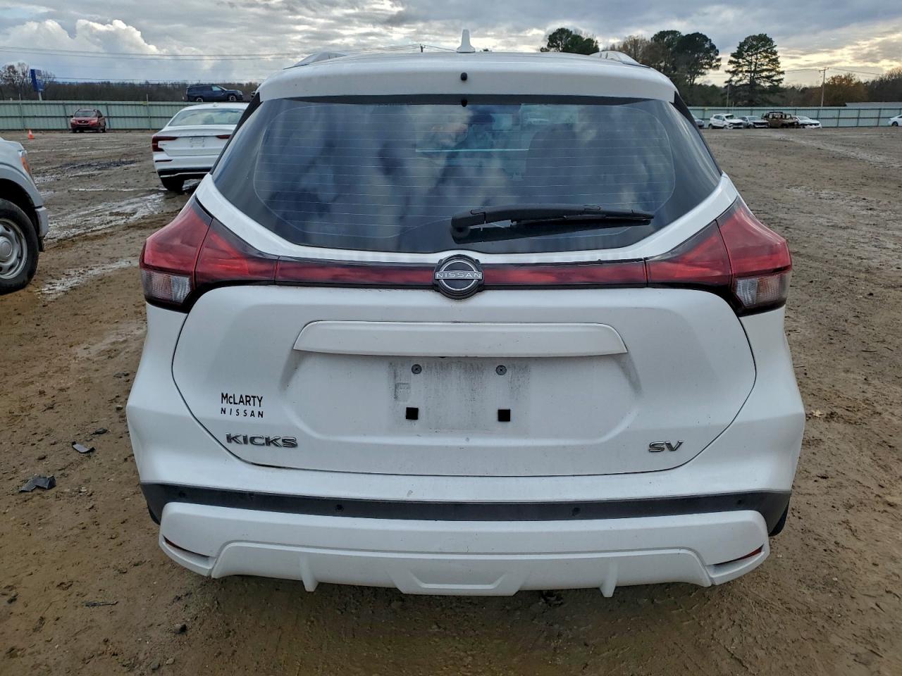 2023 NISSAN KICKS SV photo 6