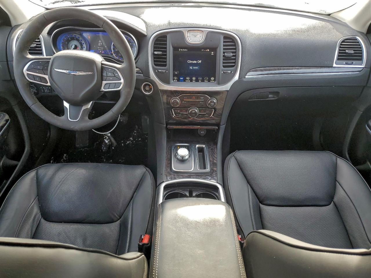 2023 CHRYSLER 300 TOURING L photo 8