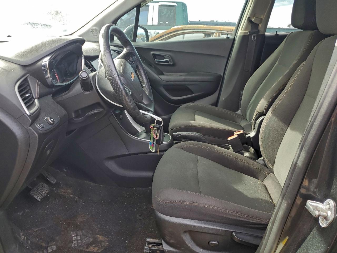 2019 CHEVROLET TRAX LS photo 13